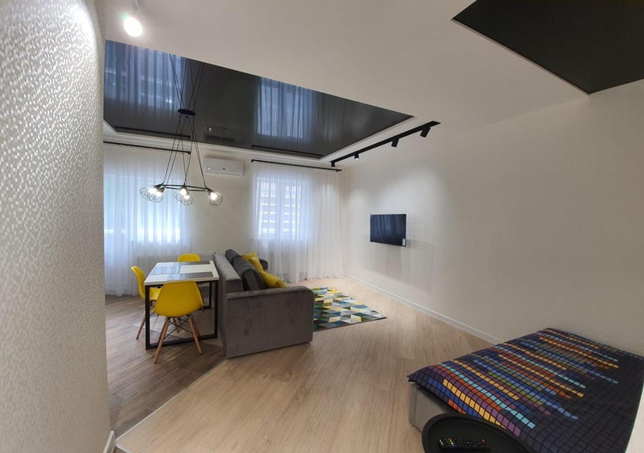 New Lux Apartment 2020 Харьков Экстерьер фото
